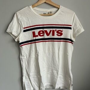 Levi's Classic White Tee